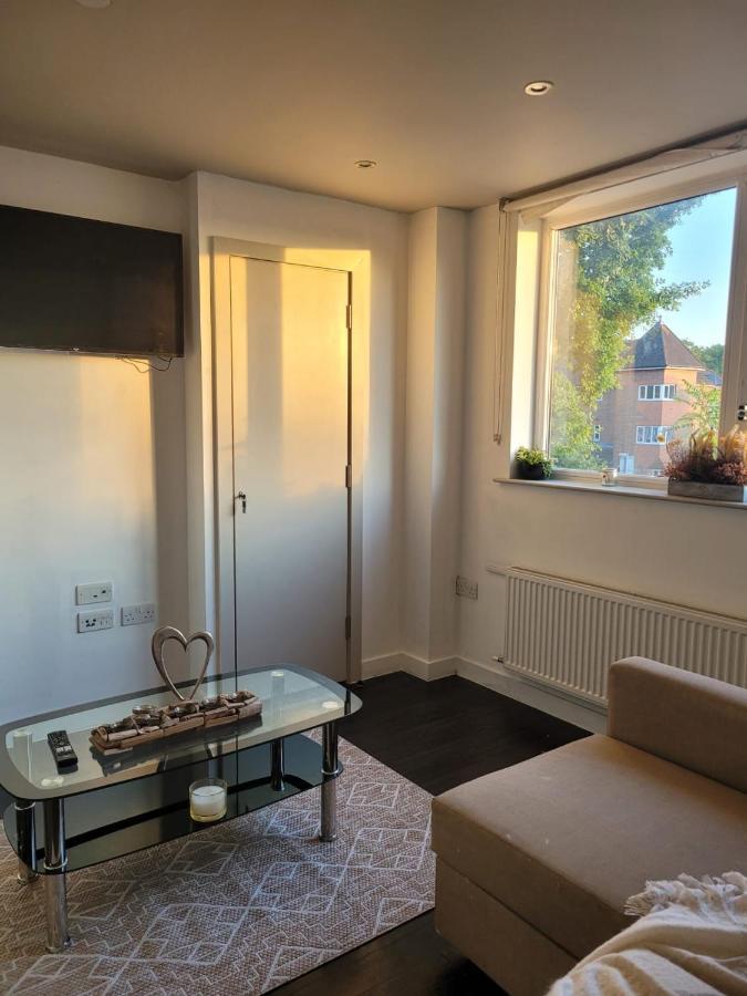 Amazing London 1 Bedroom Flat In Astral House As18 Norbury  Exterior photo